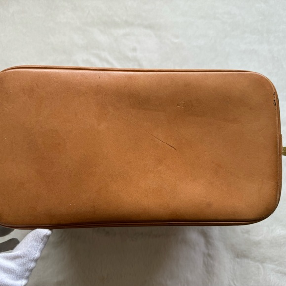 100% Authentic Louis Vuitton Monogram Alma Handbag - Picture 14 of 16